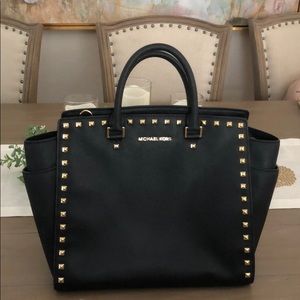 Michael Kors Large Selma Saffiano Bag